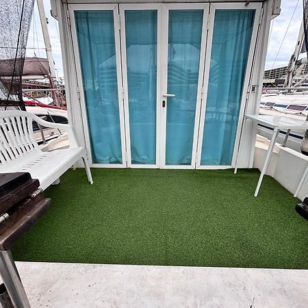 Hotel Wonderful Boat For Families And Friends Sant Adria de Besos Exterior foto